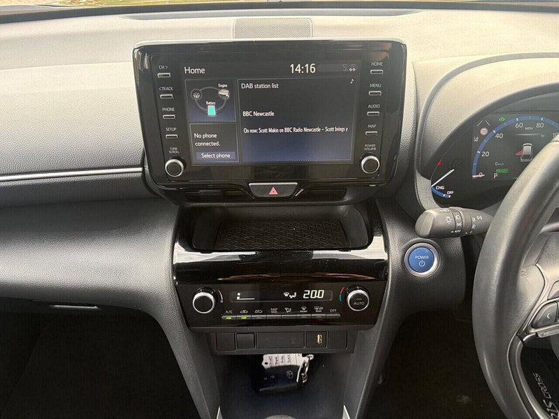 Toyota Yaris Cross 1.5 VVT-h Design SUV 5dr Petrol Hybrid E-CVT Euro 6 (s/s) (116 ps)