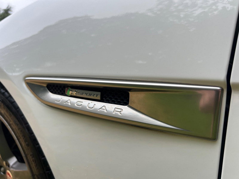 Jaguar XE 2.0i GPF R-Sport Auto Euro 6 (s/s) 4dr