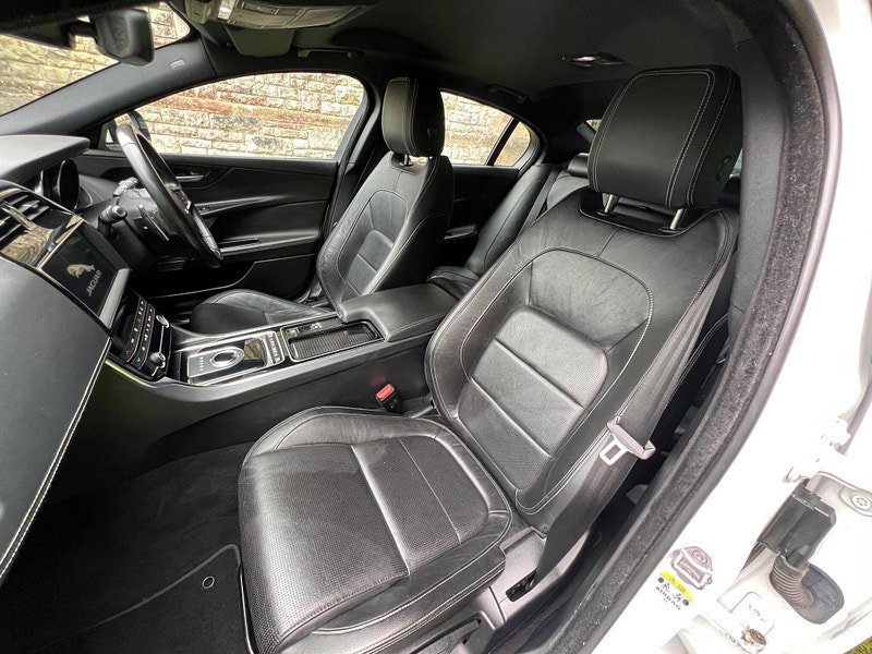 Jaguar XE 2.0i GPF R-Sport Auto Euro 6 (s/s) 4dr