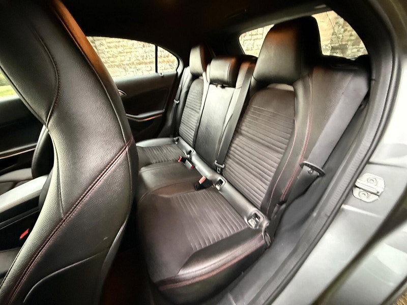 Mercedes-Benz A Class 1.6 A160 AMG Line (Executive) Euro 6 (s/s) 5dr