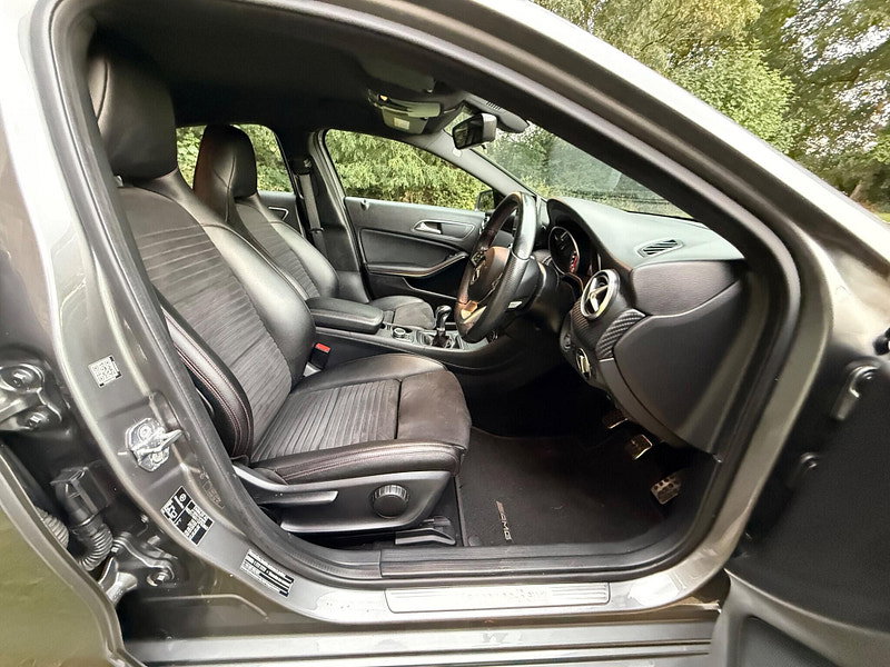Mercedes-Benz A Class 1.6 A160 AMG Line (Executive) Euro 6 (s/s) 5dr