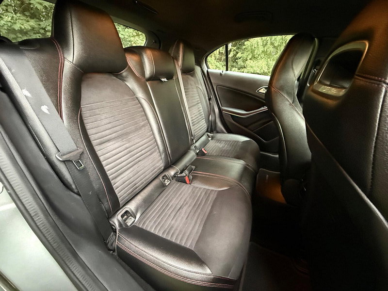 Mercedes-Benz A Class 1.6 A160 AMG Line (Executive) Euro 6 (s/s) 5dr