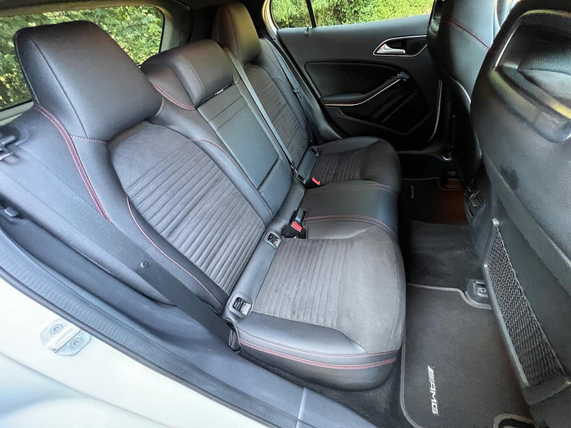 Mercedes-Benz GLA 1.6 GLA200 AMG Line (Executive) 7G-DCT Euro 6 (s/s) 5dr