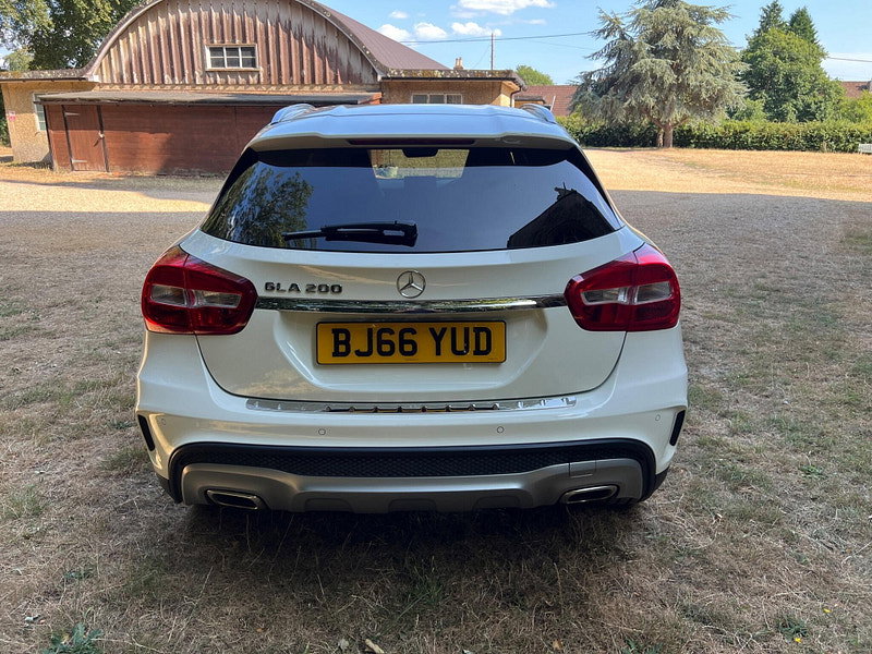 Mercedes-Benz GLA 1.6 GLA200 AMG Line (Executive) 7G-DCT Euro 6 (s/s) 5dr