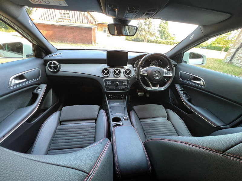 Mercedes-Benz GLA 1.6 GLA200 AMG Line (Executive) 7G-DCT Euro 6 (s/s) 5dr
