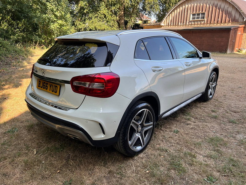 Mercedes-Benz GLA 1.6 GLA200 AMG Line (Executive) 7G-DCT Euro 6 (s/s) 5dr
