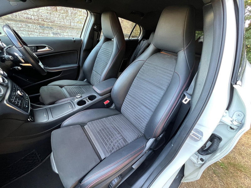 Mercedes-Benz GLA 1.6 GLA200 AMG Line (Executive) 7G-DCT Euro 6 (s/s) 5dr