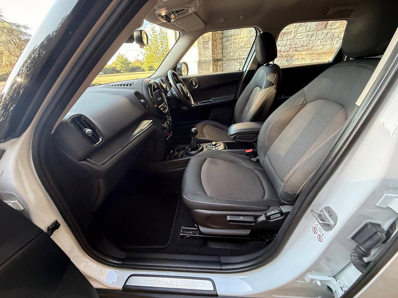 MINI Countryman 1.5 Cooper Classic Euro 6 (s/s) 5dr