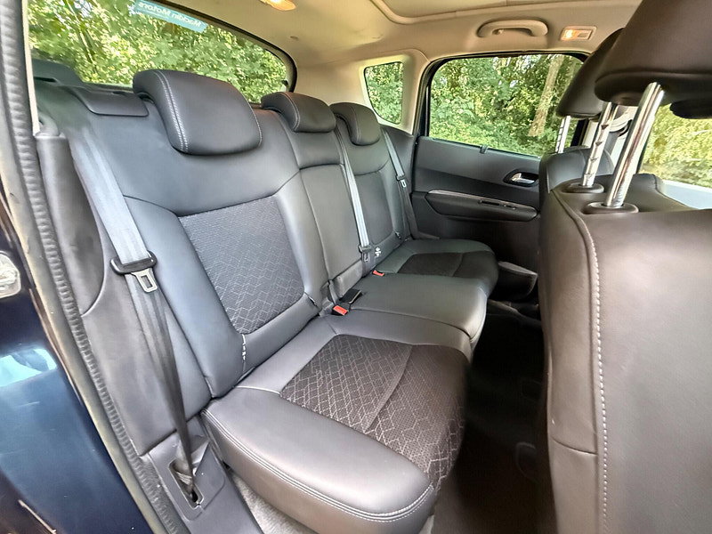 Peugeot 3008 1.6 HDi Allure Euro 5 5dr