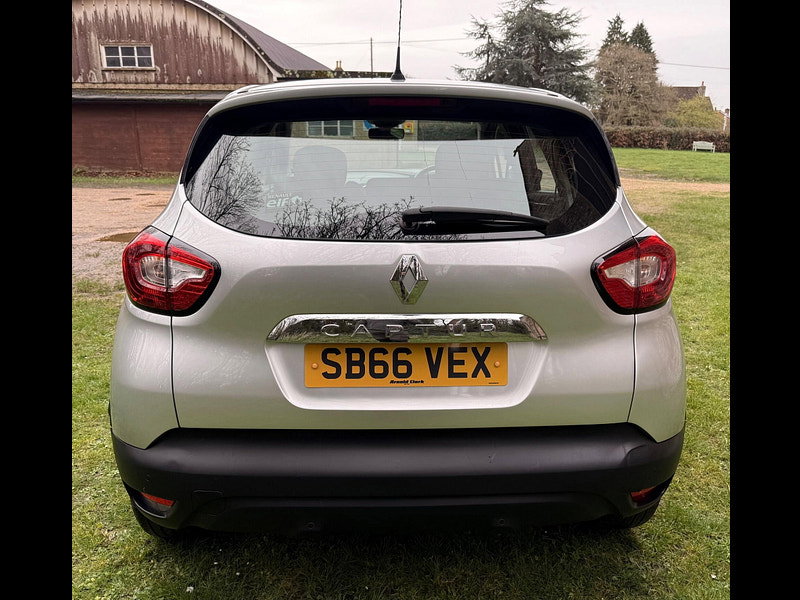 Renault Captur 1.5 dCi ENERGY Dynamique Nav Euro 6 (s/s) 5dr