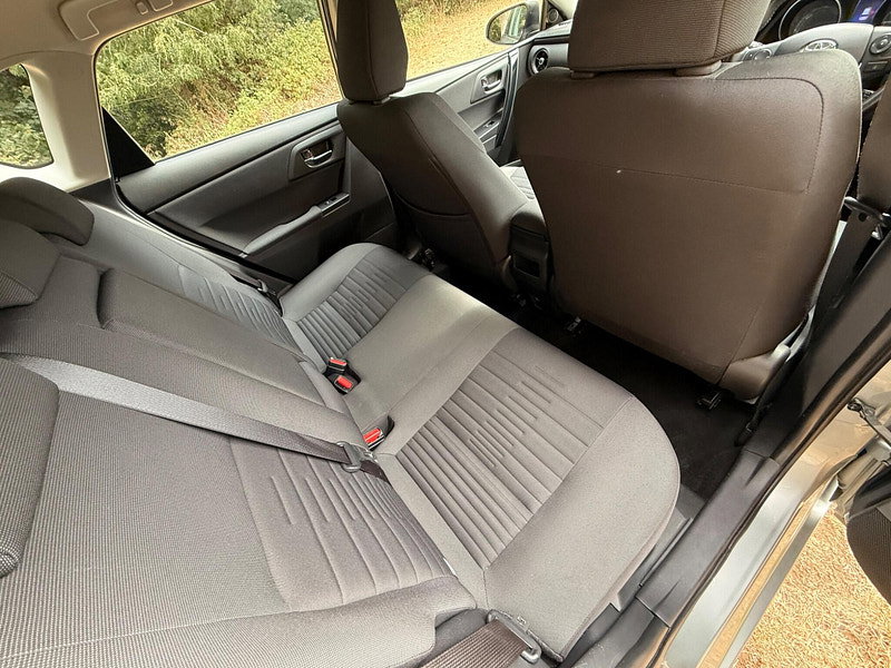 Toyota Auris 1.8 VVT-h Business Edition CVT Euro 6 (s/s) 5dr (Safety Sense)