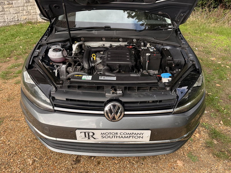 Volkswagen Golf 1.0 TSI SE Nav Euro 6 (s/s) 5dr
