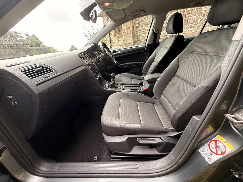 Volkswagen Golf 1.0 TSI SE Nav Euro 6 (s/s) 5dr
