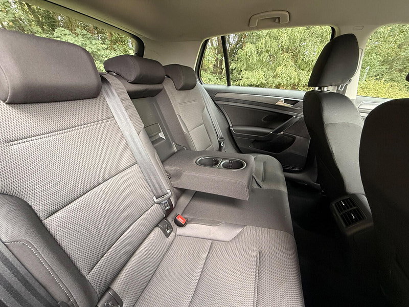 Volkswagen Golf 1.0 TSI SE Nav Euro 6 (s/s) 5dr