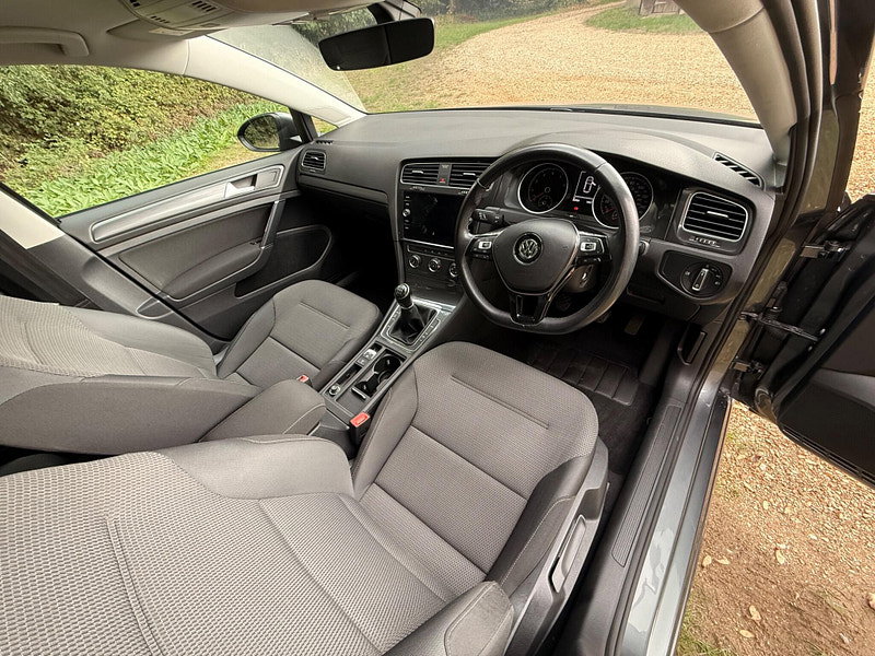 Volkswagen Golf 1.0 TSI SE Nav Euro 6 (s/s) 5dr
