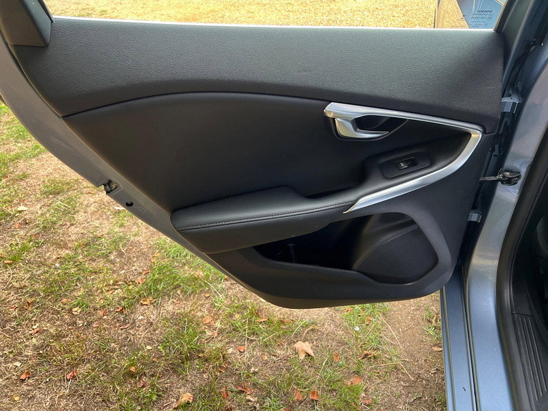 Volvo V40 2.0 D3 Inscription Euro 6 (s/s) 5dr