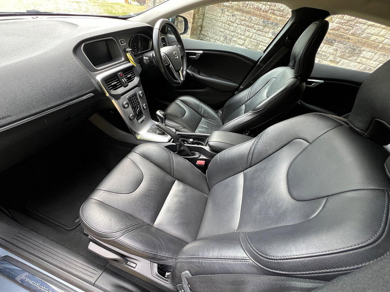 Volvo V40 2.0 D3 Inscription Euro 6 (s/s) 5dr