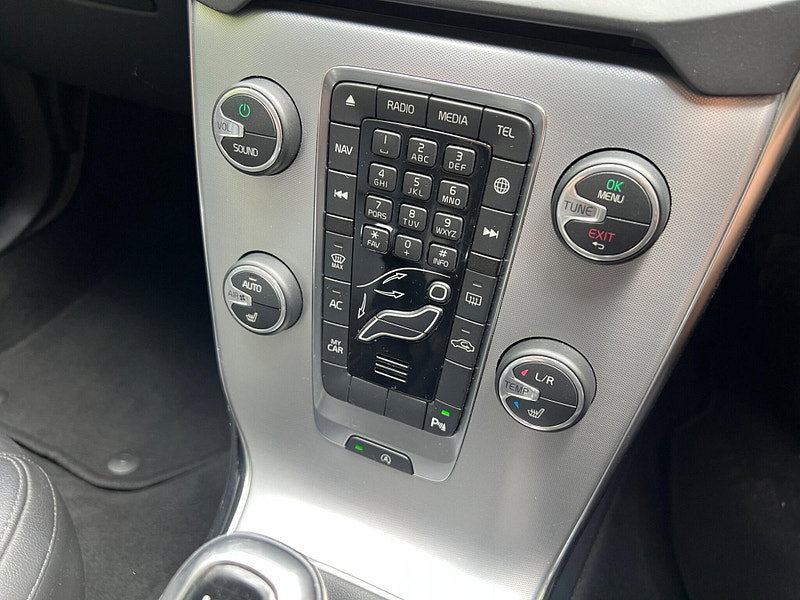Volvo V40 2.0 D3 Inscription Euro 6 (s/s) 5dr