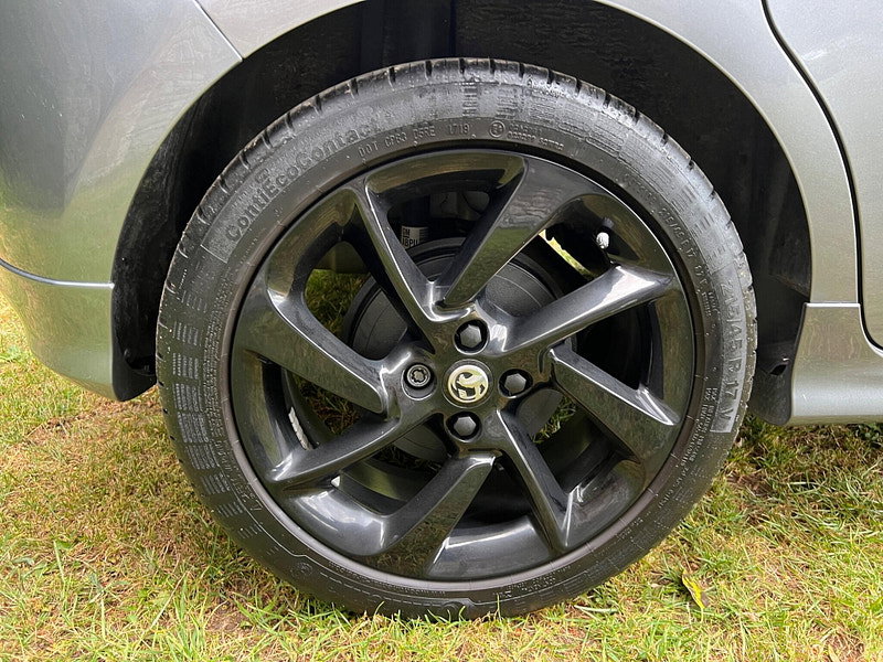 Vauxhall Corsa 1.4i ecoTEC SRi VX Line Nav Black Euro 6 5dr