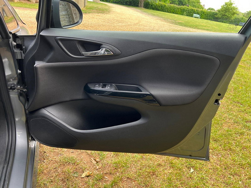 Vauxhall Corsa 1.4i ecoTEC SRi VX Line Nav Black Euro 6 5dr