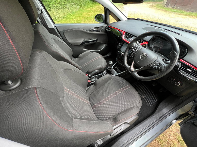 Vauxhall Corsa 1.4i ecoTEC SRi VX Line Nav Black Euro 6 5dr