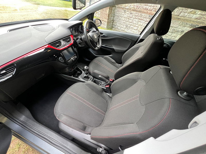 Vauxhall Corsa 1.4i ecoTEC SRi VX Line Nav Black Euro 6 5dr