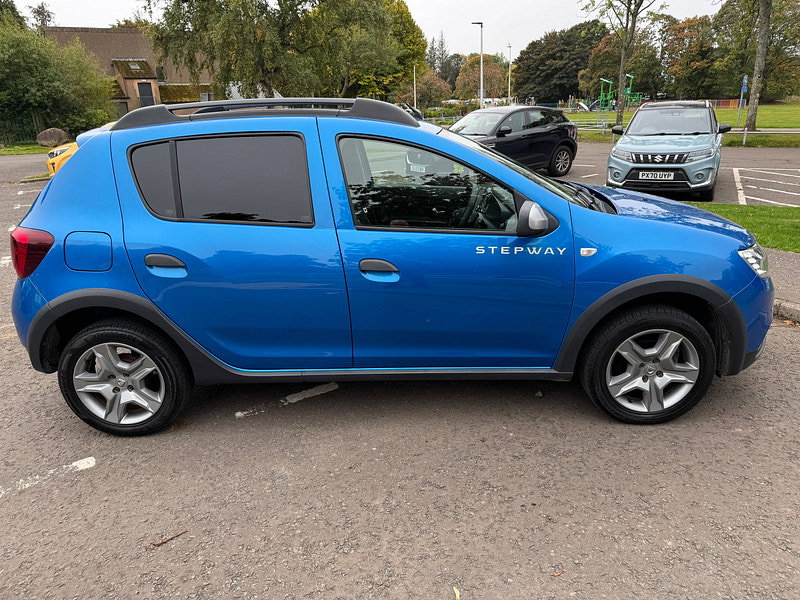 Dacia Sandero Stepway 0.9 TCe Essential Hatchback 5dr Petrol Manual Euro 6 (s/s) (90 ps)
