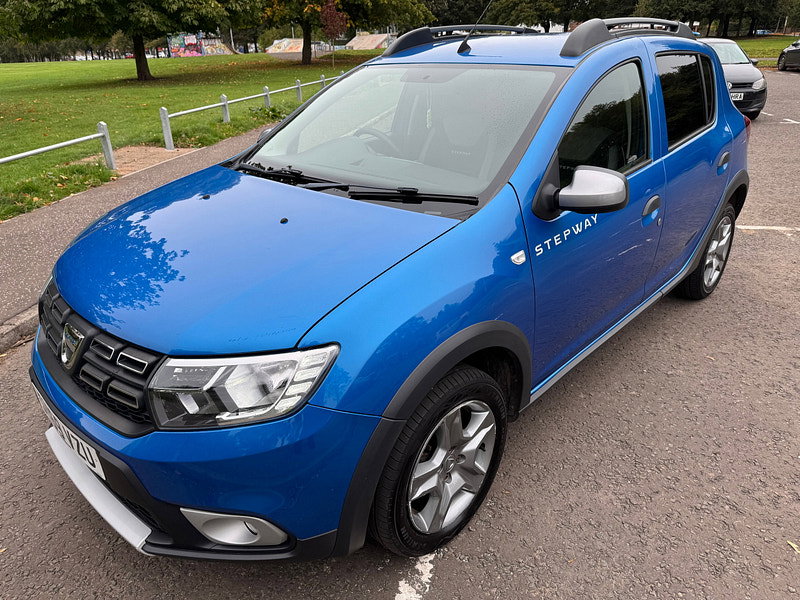 Dacia Sandero Stepway 0.9 TCe Essential Hatchback 5dr Petrol Manual Euro 6 (s/s) (90 ps)