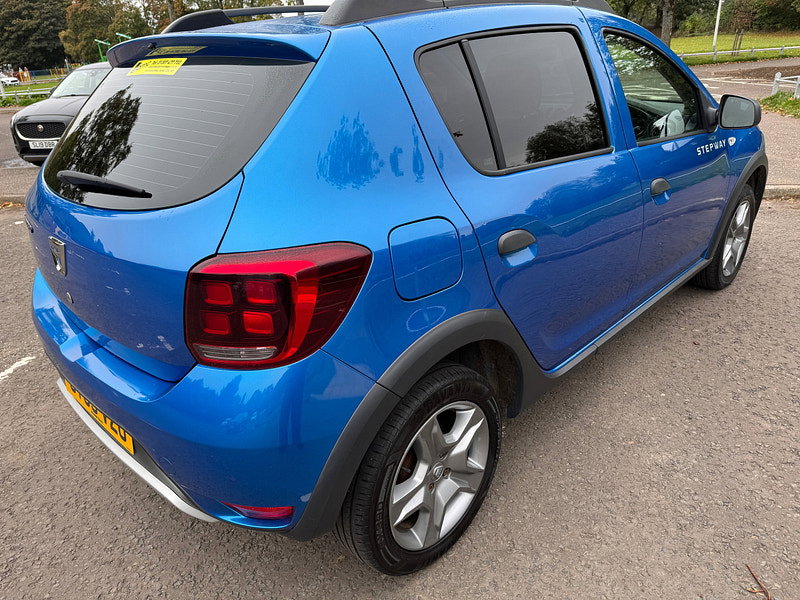 Dacia Sandero Stepway 0.9 TCe Essential Hatchback 5dr Petrol Manual Euro 6 (s/s) (90 ps)