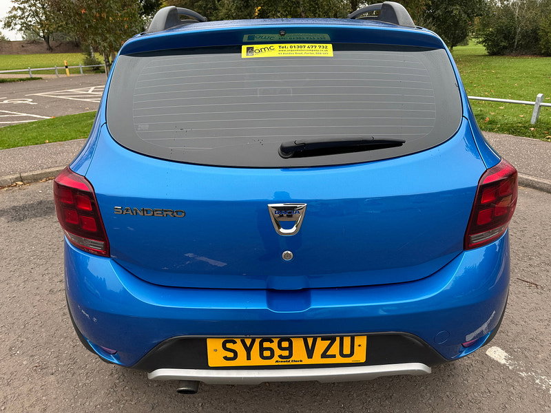 Dacia Sandero Stepway 0.9 TCe Essential Hatchback 5dr Petrol Manual Euro 6 (s/s) (90 ps)