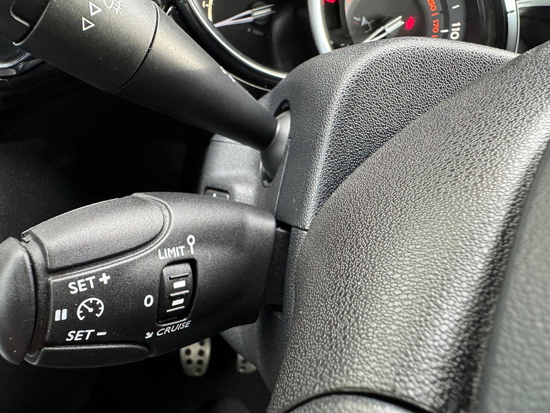 DS Automobiles DS 3 1.2 PureTech Elegance Hatchback 3dr Petrol Manual Euro 6 (s/s) (130 ps)