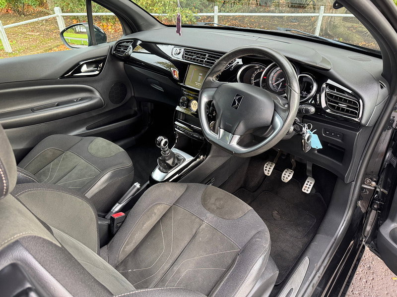 DS Automobiles DS 3 1.2 PureTech Elegance Hatchback 3dr Petrol Manual Euro 6 (s/s) (130 ps)
