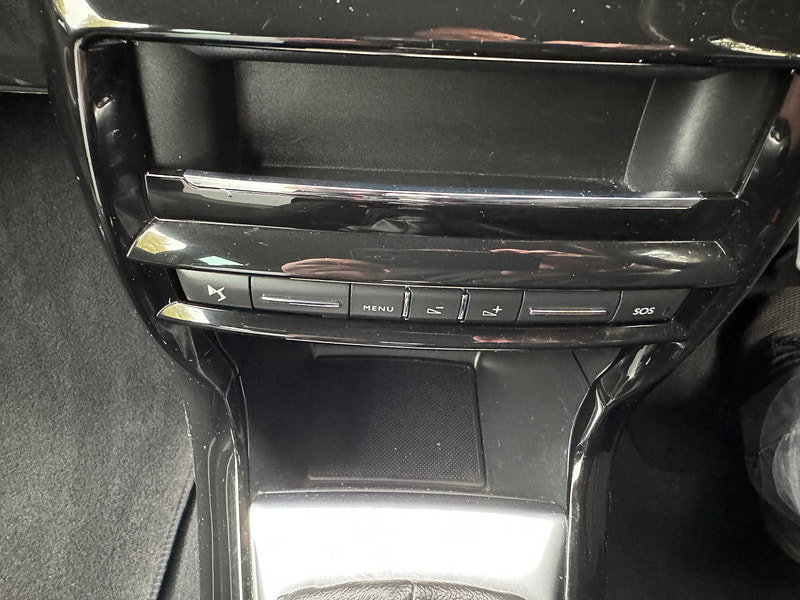 DS Automobiles DS 3 1.2 PureTech Elegance Hatchback 3dr Petrol Manual Euro 6 (s/s) (130 ps)