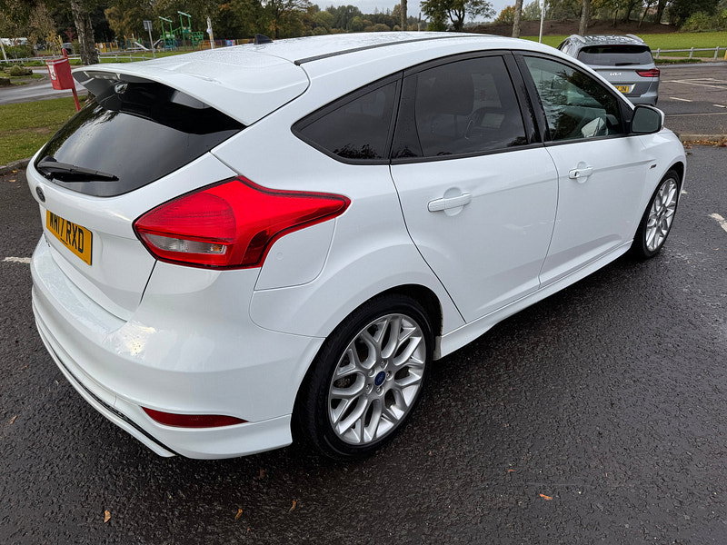 Ford Focus 1.5 TDCi ST-Line Hatchback 5dr Diesel Manual Euro 6 (s/s) (120 ps)
