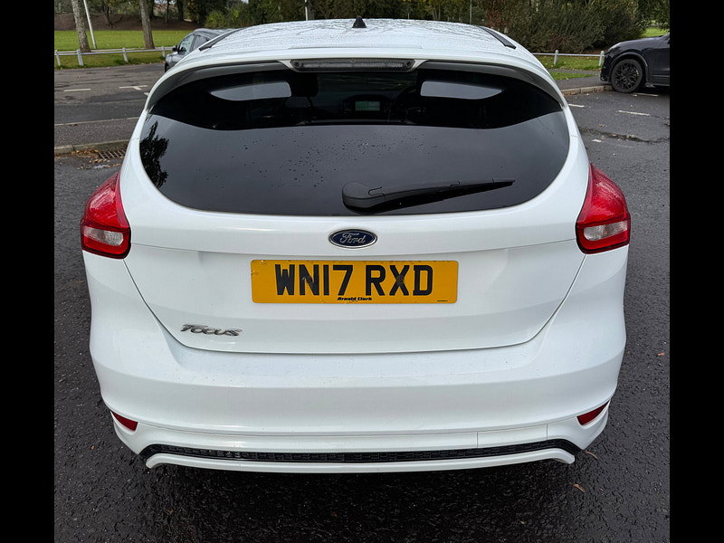 Ford Focus 1.5 TDCi ST-Line Hatchback 5dr Diesel Manual Euro 6 (s/s) (120 ps)