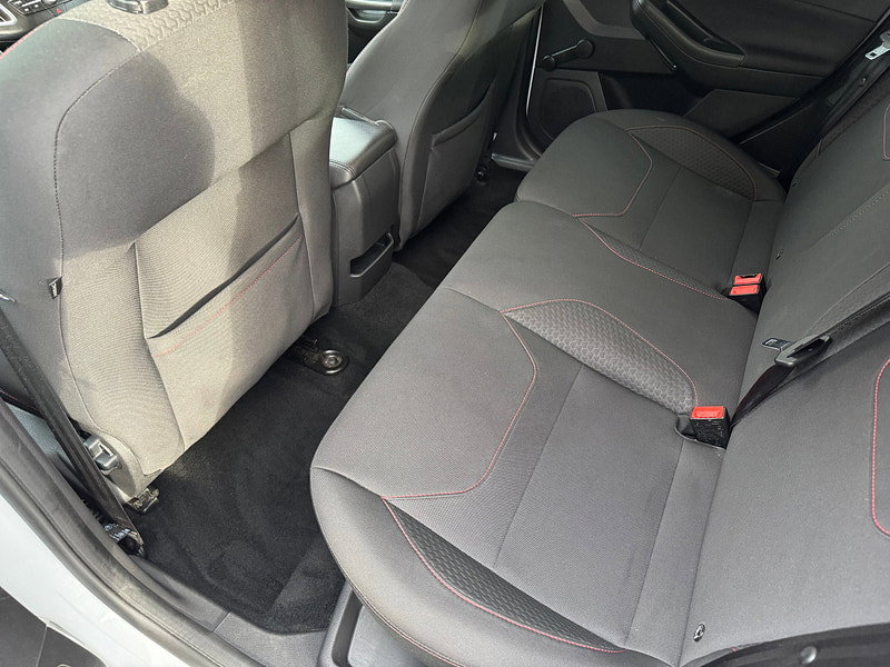 Ford Focus 1.5 TDCi ST-Line Hatchback 5dr Diesel Manual Euro 6 (s/s) (120 ps)