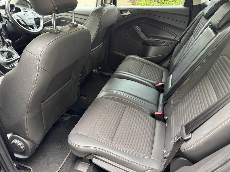 Ford Kuga 1.5 TDCi Titanium SUV 5dr Diesel Manual Euro 6 (s/s) (120 ps)