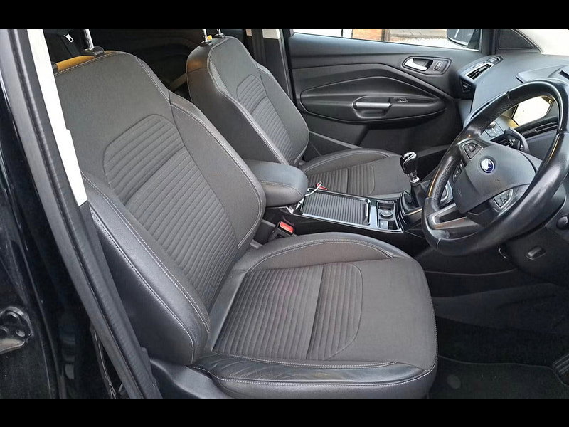 Ford Kuga 1.5 TDCi Titanium SUV 5dr Diesel Manual Euro 6 (s/s) (120 ps)