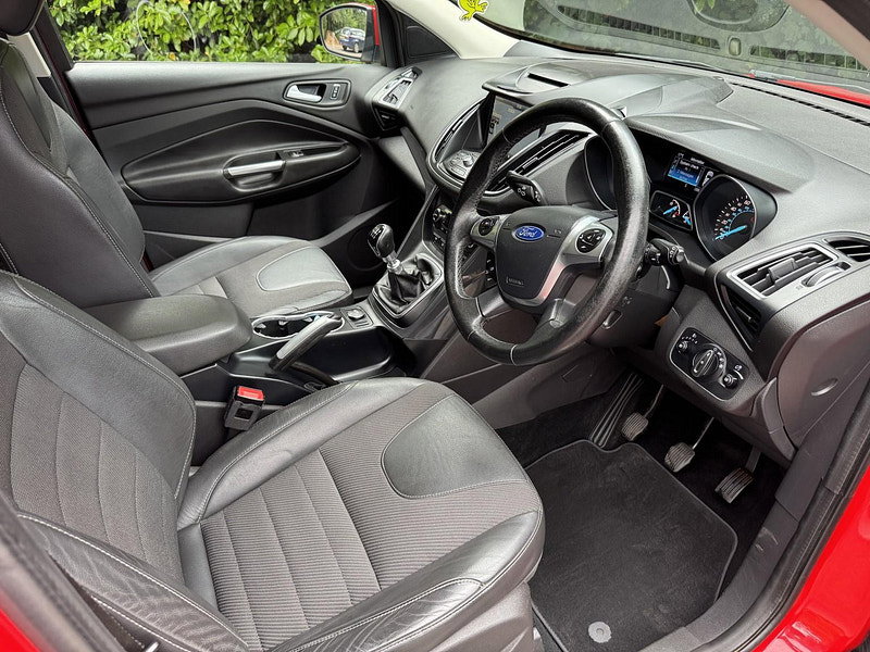 Ford Kuga 2.0 TDCi Titanium SUV 5dr Diesel Manual 2WD Euro 6 (s/s) (150 ps)