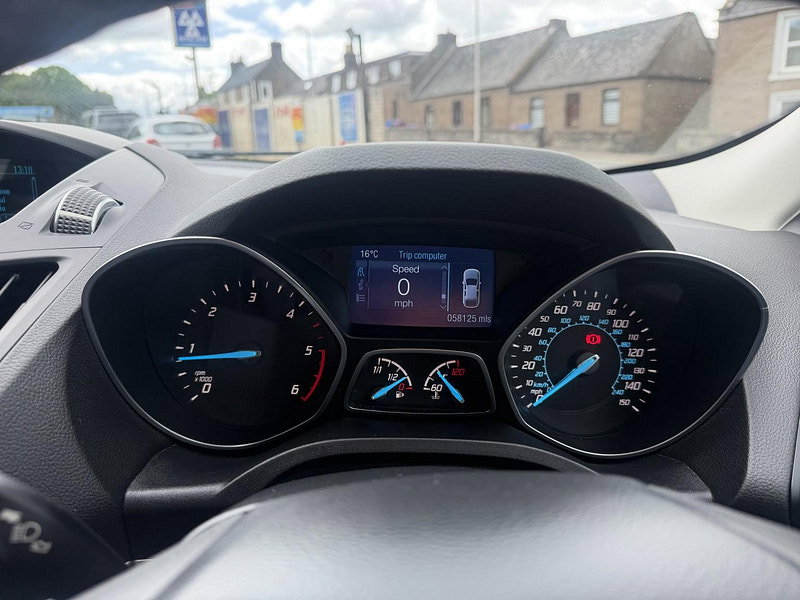 Ford Kuga 2.0 TDCi Zetec SUV 5dr Diesel Manual AWD Euro 5 (140 ps)