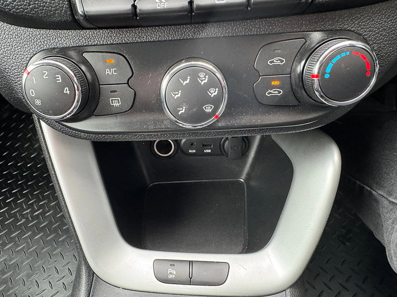 Kia Ceed 1.6 CRDi EcoDynamics 2 Hatchback 5dr Diesel Manual Euro 5 (s/s) (126 bhp)