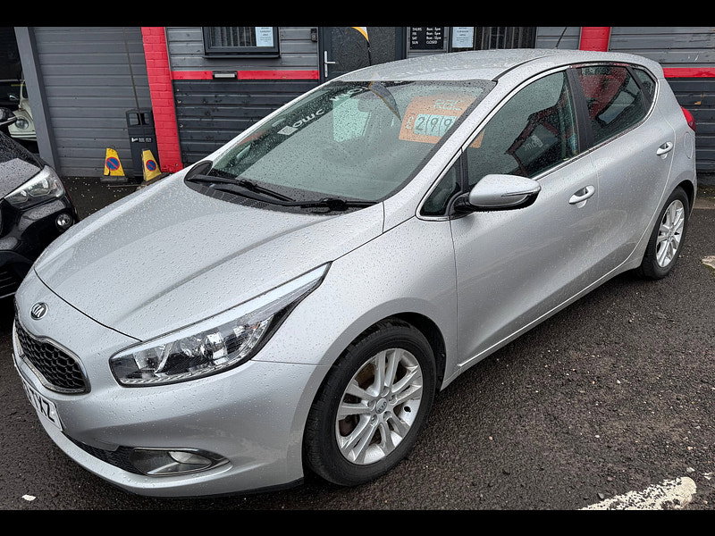 Kia Ceed 1.6 CRDi EcoDynamics 2 Hatchback 5dr Diesel Manual Euro 5 (s/s) (126 bhp)