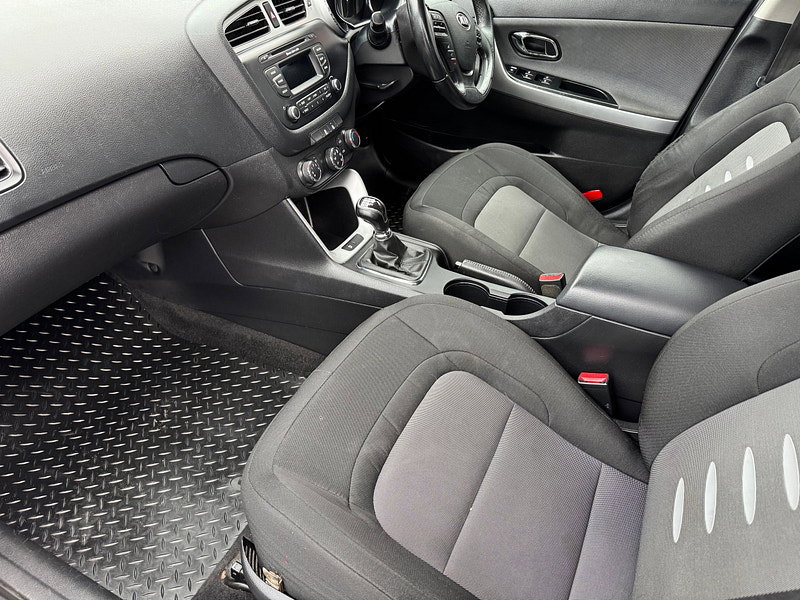 Kia Ceed 1.6 CRDi EcoDynamics 2 Hatchback 5dr Diesel Manual Euro 5 (s/s) (126 bhp)