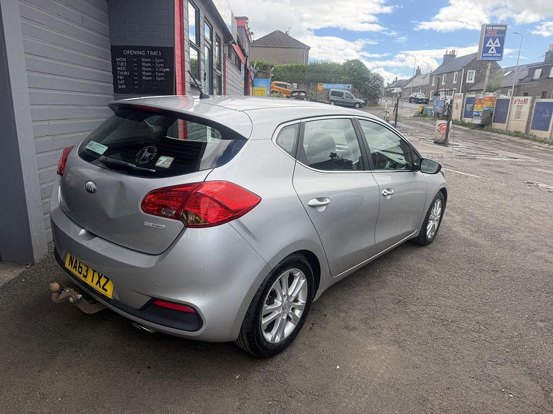 Kia Ceed 1.6 CRDi EcoDynamics 2 Hatchback 5dr Diesel Manual Euro 5 (s/s) (126 bhp)