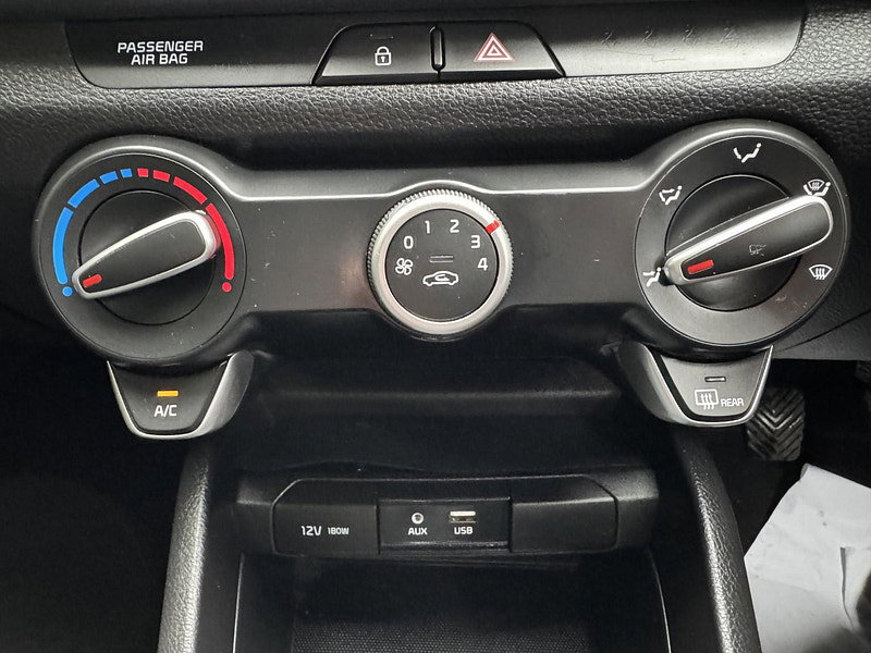 Kia Stonic 1.4 2 SUV 5dr Petrol Manual Euro 6 (s/s) (98 bhp)