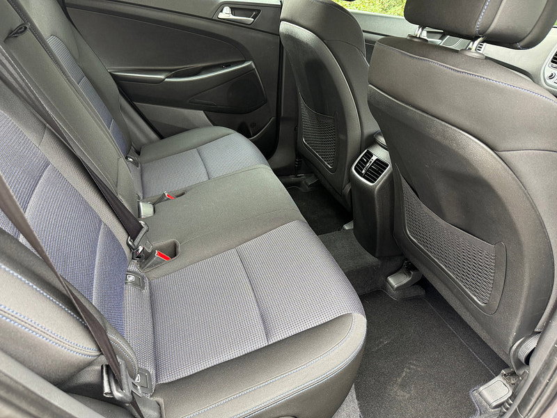 Hyundai Tucson 1.7 CRDi Blue Drive SE Nav SUV 5dr Diesel Manual Euro 6 (s/s) (116 ps)