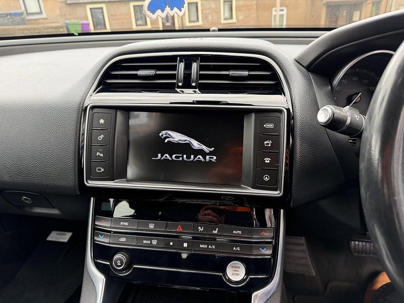 Jaguar XE 2.0d Prestige Saloon 4dr Diesel Auto Euro 6 (s/s) (180 ps)
