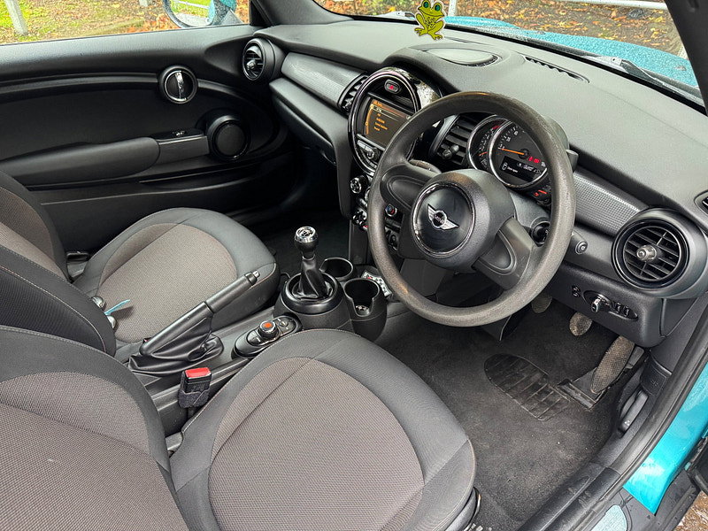 MINI Convertible 1.5 Cooper D Convertible 2dr Diesel Manual Euro 6 (s/s) (116 ps)