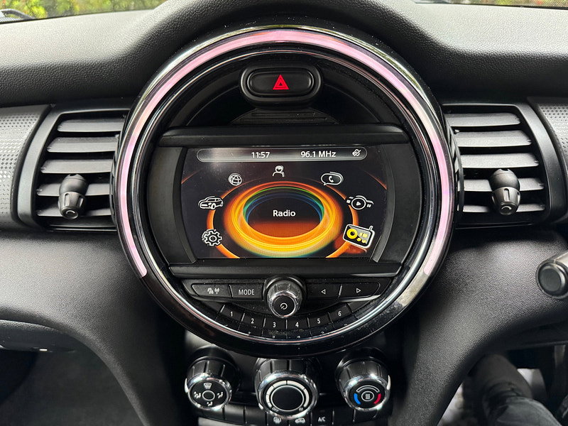 MINI Convertible 1.5 Cooper D Convertible 2dr Diesel Manual Euro 6 (s/s) (116 ps)