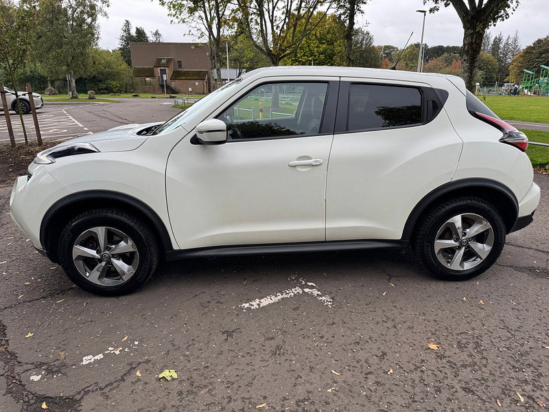 Nissan Juke 1.6 Acenta SUV 5dr Petrol XTRON Euro 6 (117 ps)